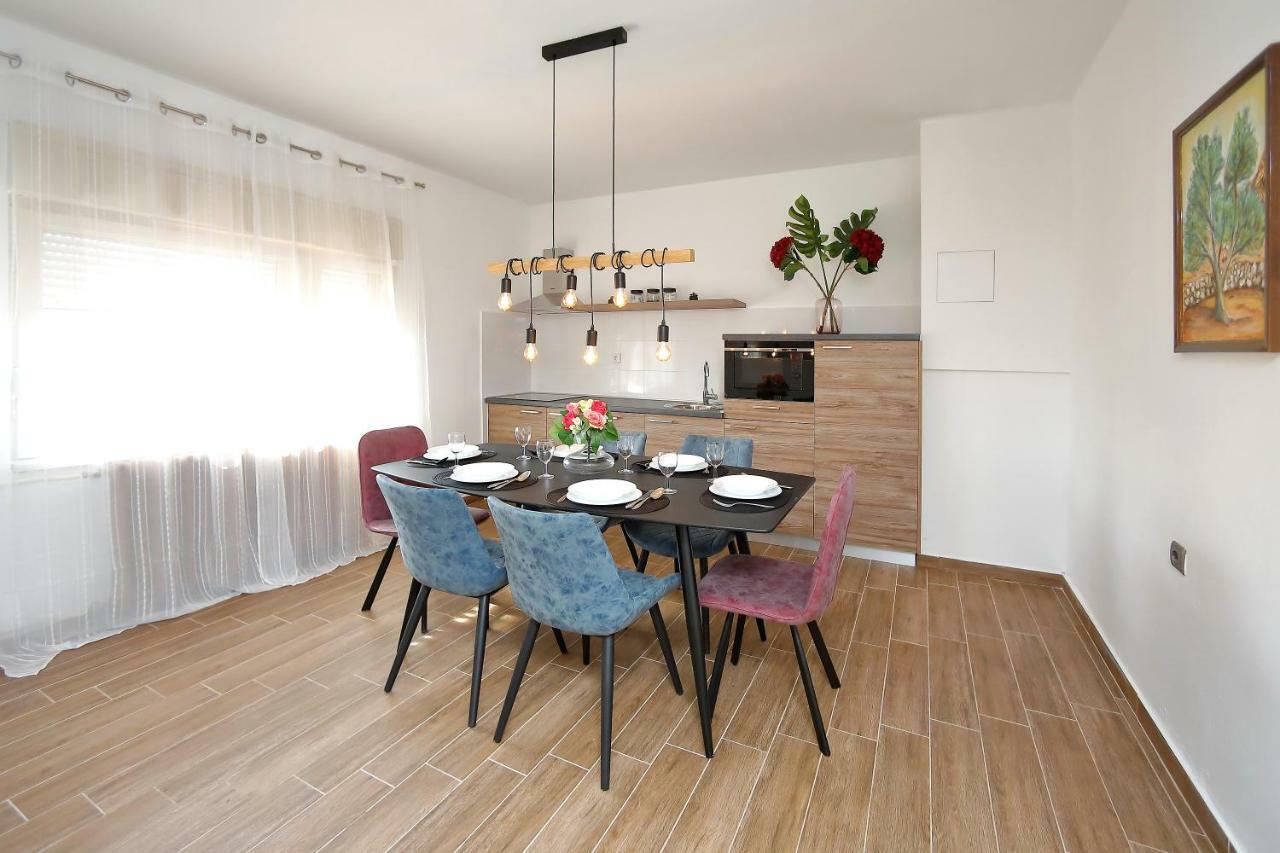 Sara Apartment Бибине Екстериор снимка