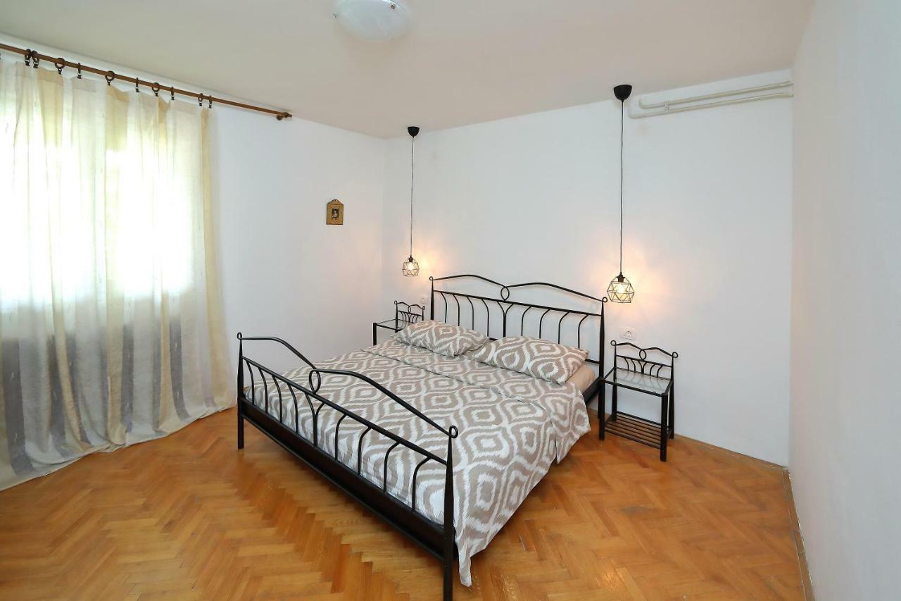 Sara Apartment Бибине Екстериор снимка