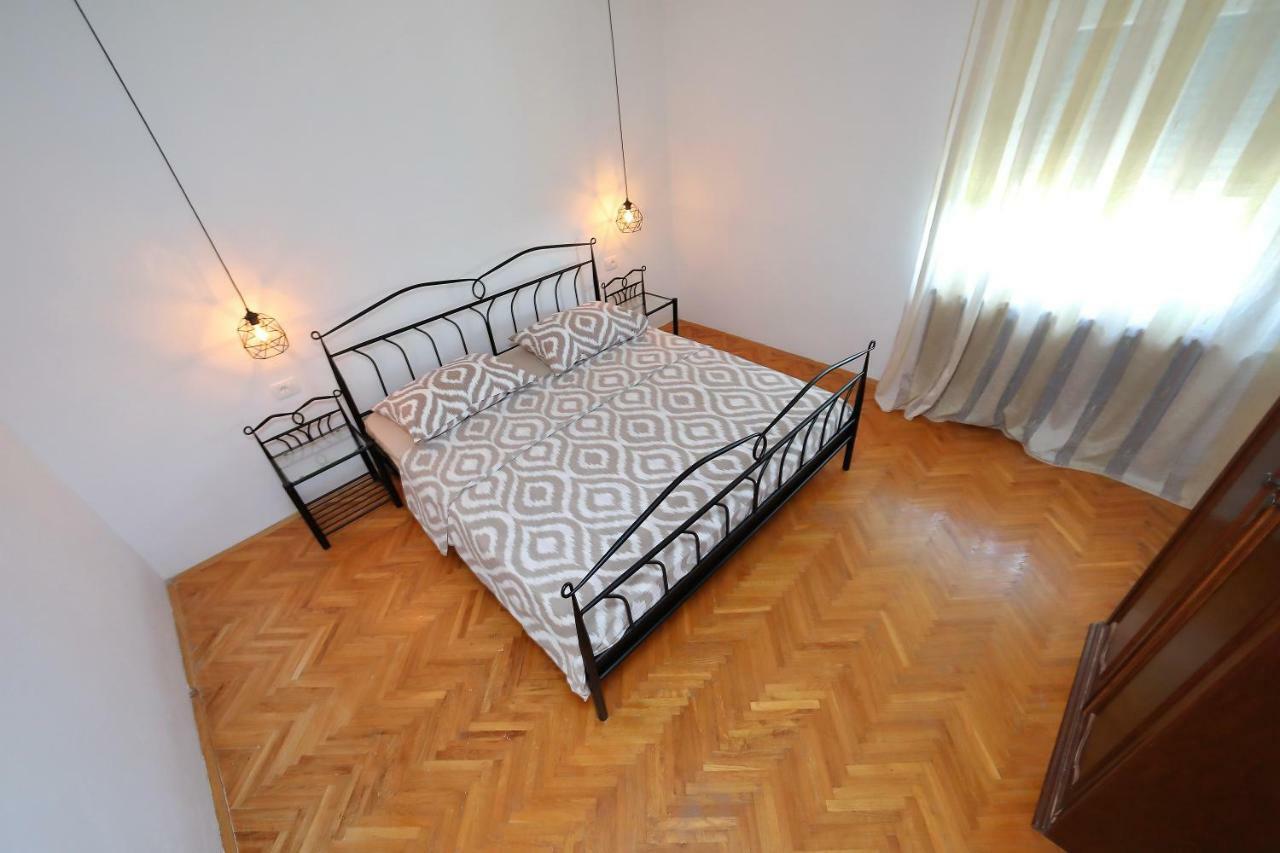 Sara Apartment Бибине Екстериор снимка
