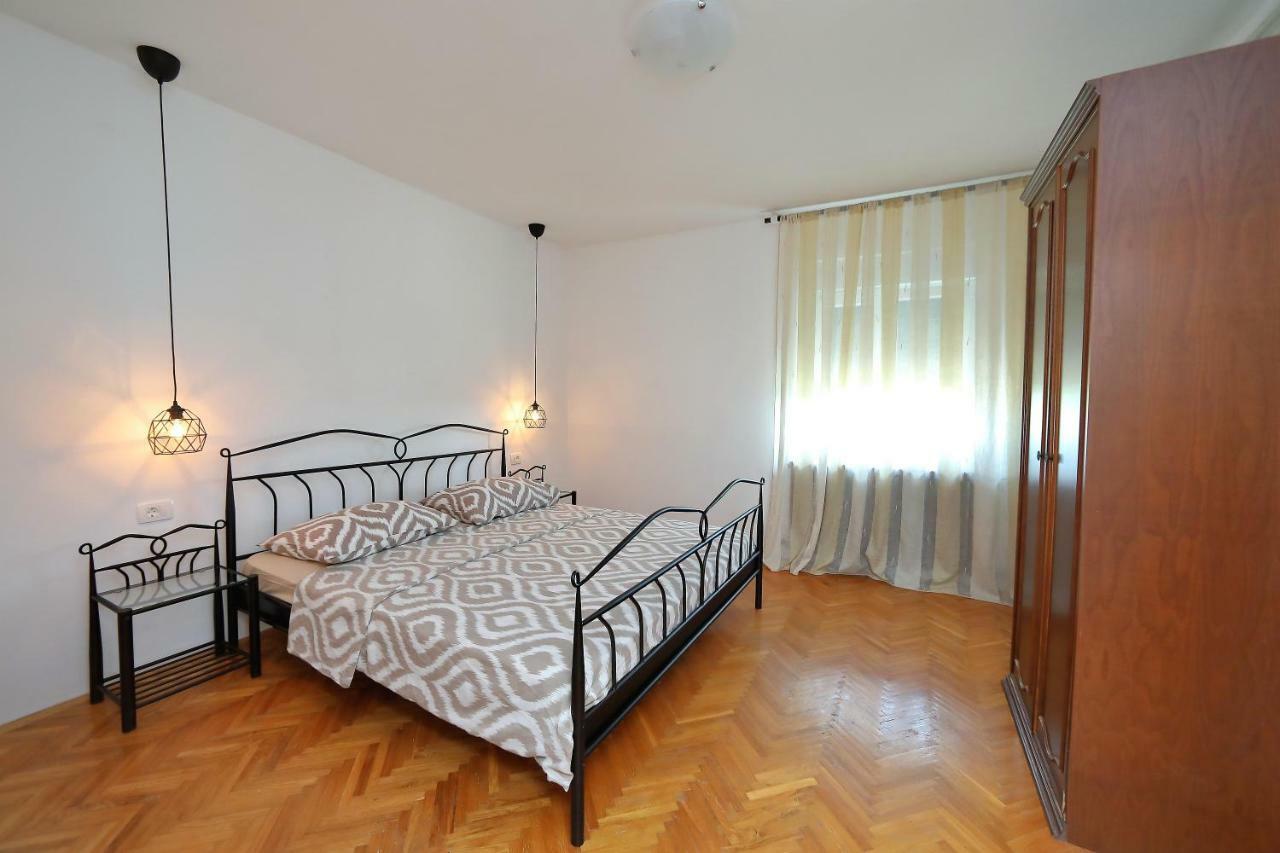 Sara Apartment Бибине Екстериор снимка